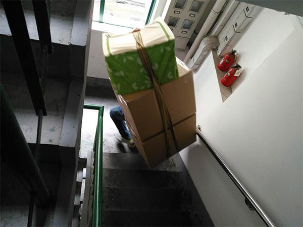 上海公興搬家盡心的做事情